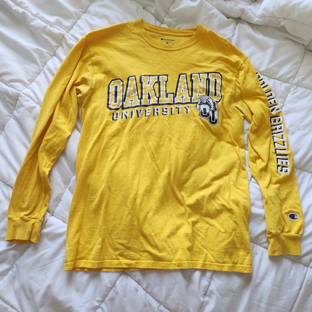 Medium Champion College Shirt